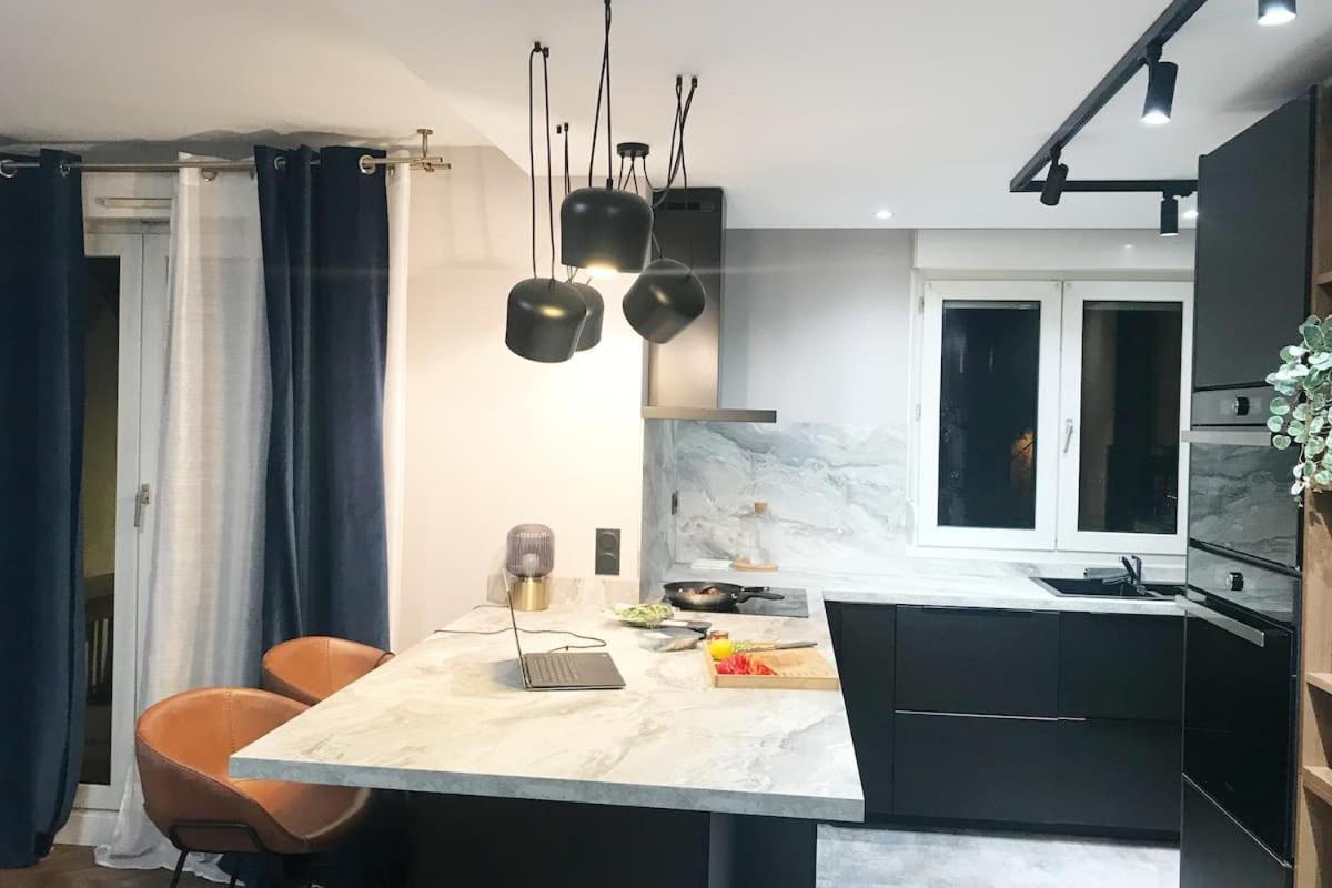 Nid Douillet - Bel Appartement Avec Garage เกรอน็อบล์ ภายนอก รูปภาพ